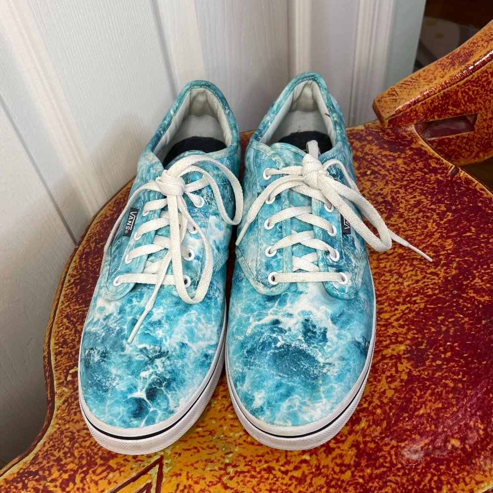 Van's Wave Ocean Blue Shoes Size 9.5